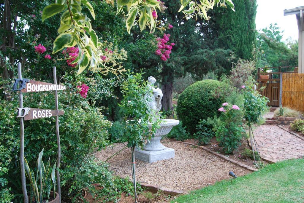 Die Fonteine Country Guesthouse And Glamping Oudtshoorn Dış mekan fotoğraf